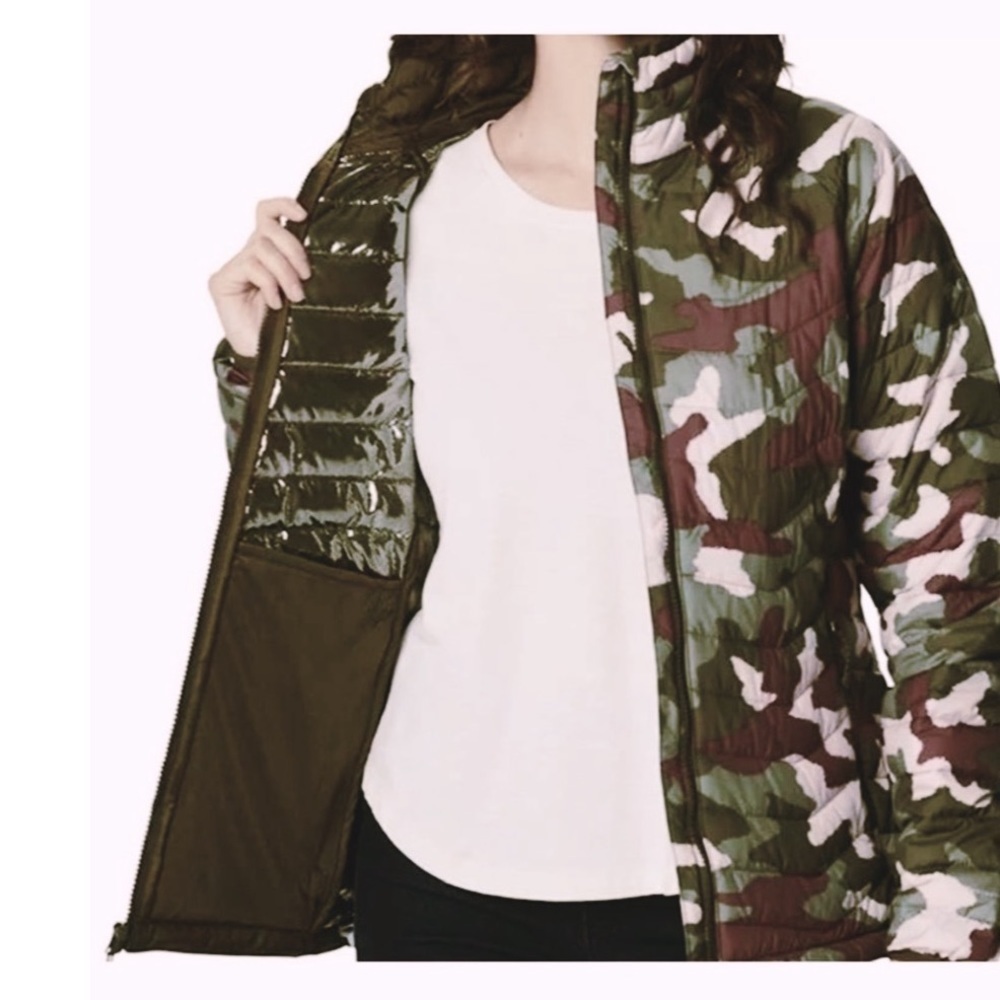 Camo Jacket Columbia Powder Lite Hooded Pink Green Camo Puffer
Jacket NWT XS - Picture 6 of 12